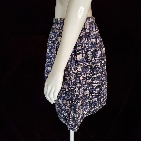 Michael Kors Blue, Purple, & White Skirt with Pockets (4) - Picture 3 of 5